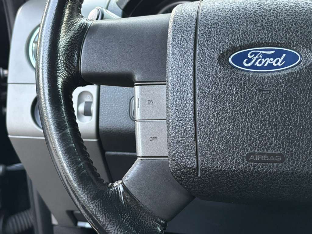 Ford F-150  2004