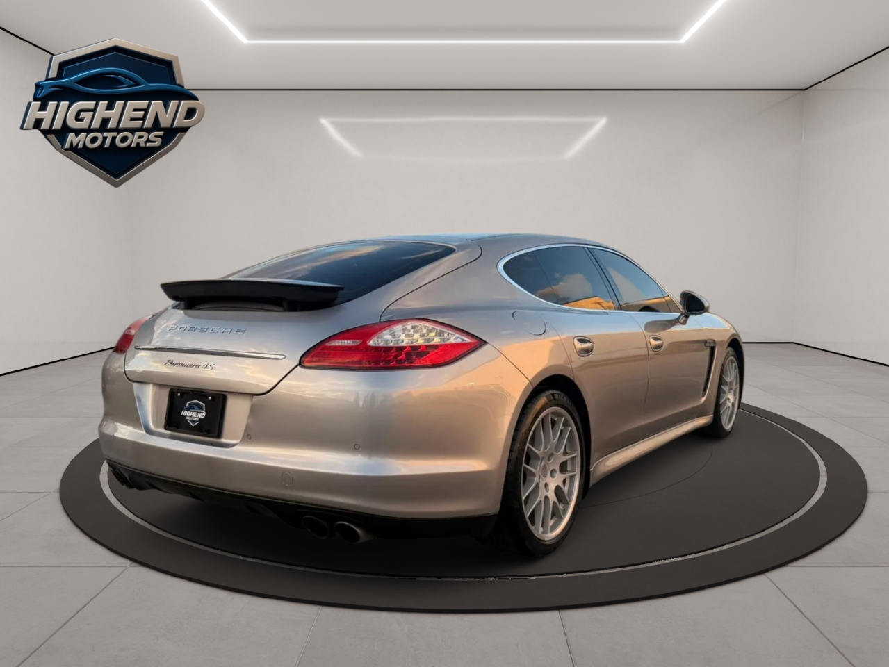 Porsche Panamera 4S AWD 2010