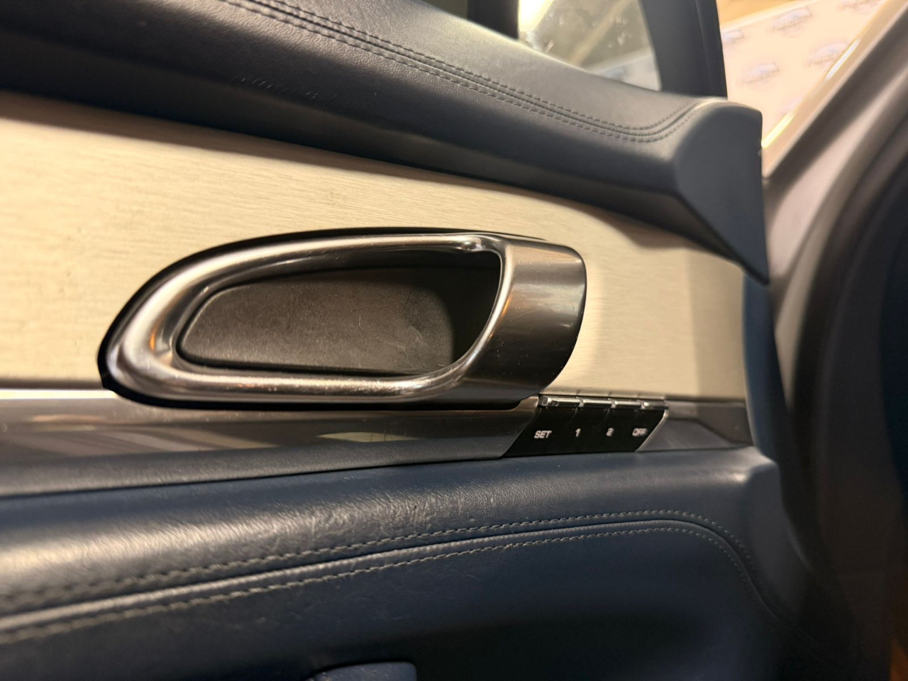 Porsche Panamera 4S AWD 2010