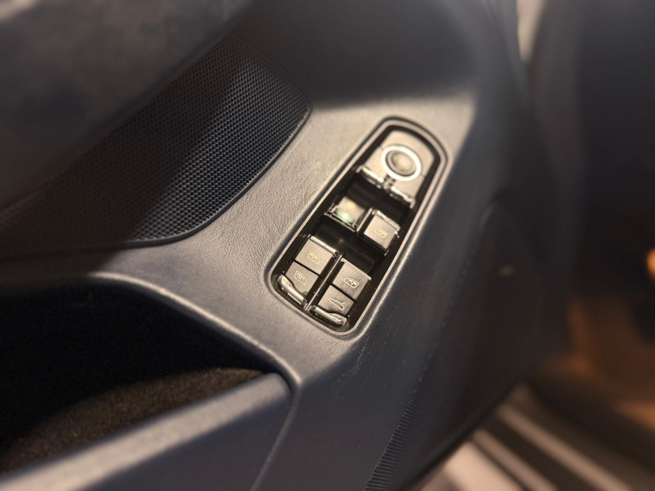 Porsche Panamera 4S AWD 2010