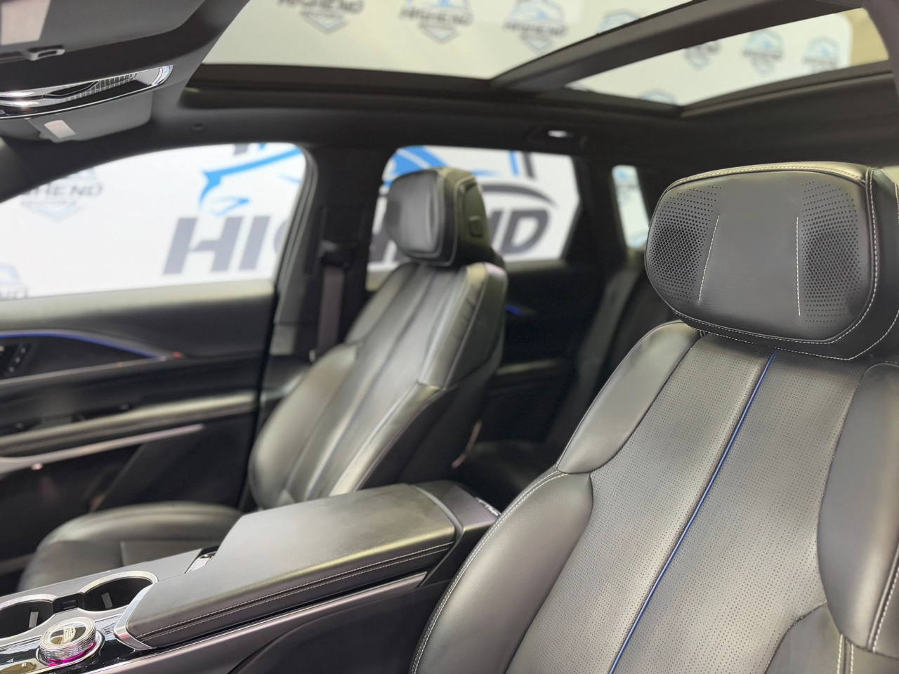 Cadillac Lyriq Lux-3 2024
