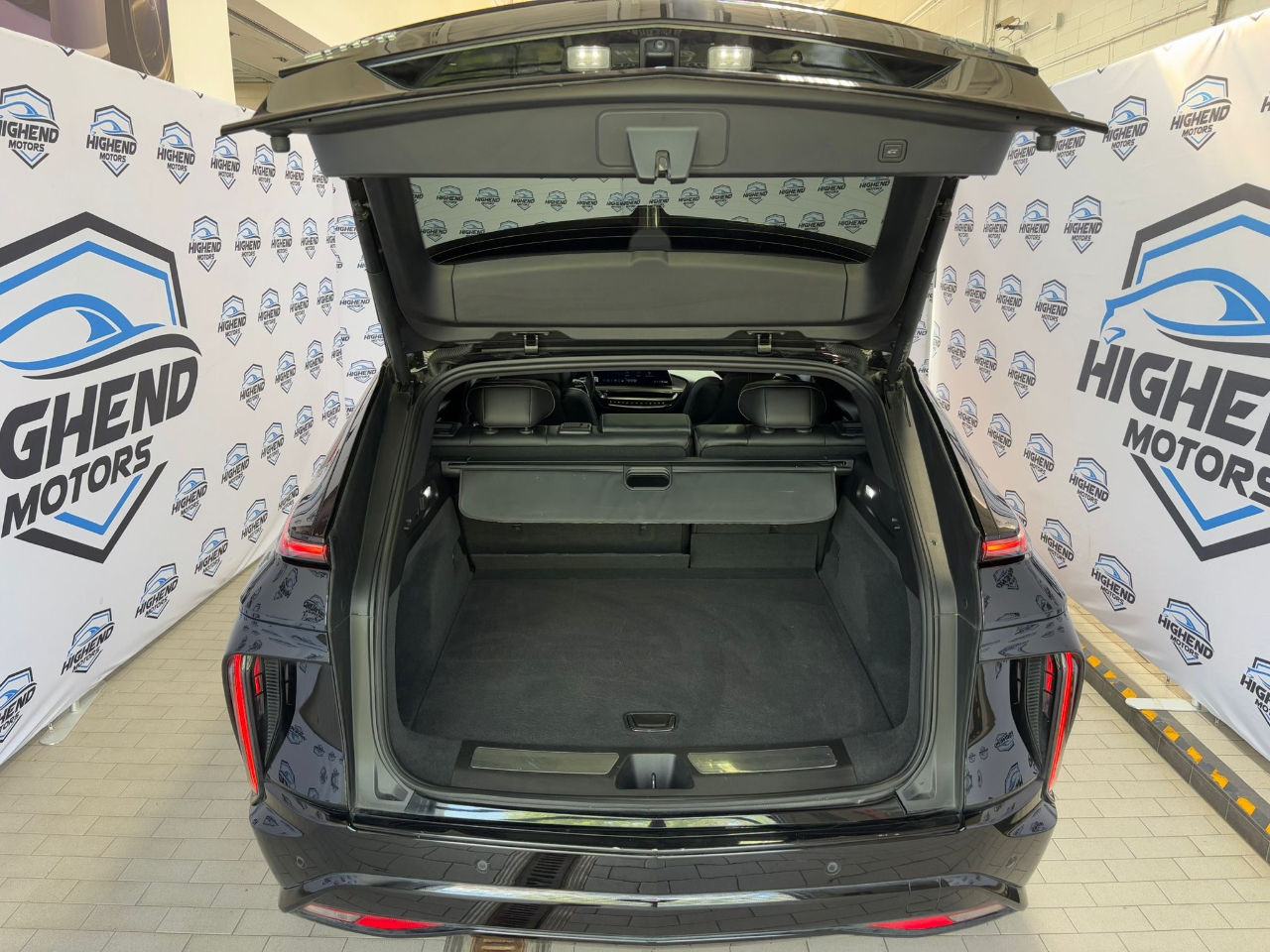 Cadillac Lyriq Lux-3 2024