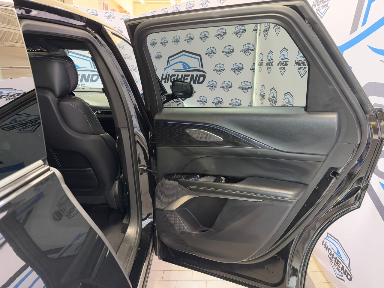 Cadillac Lyriq Lux-3 2024