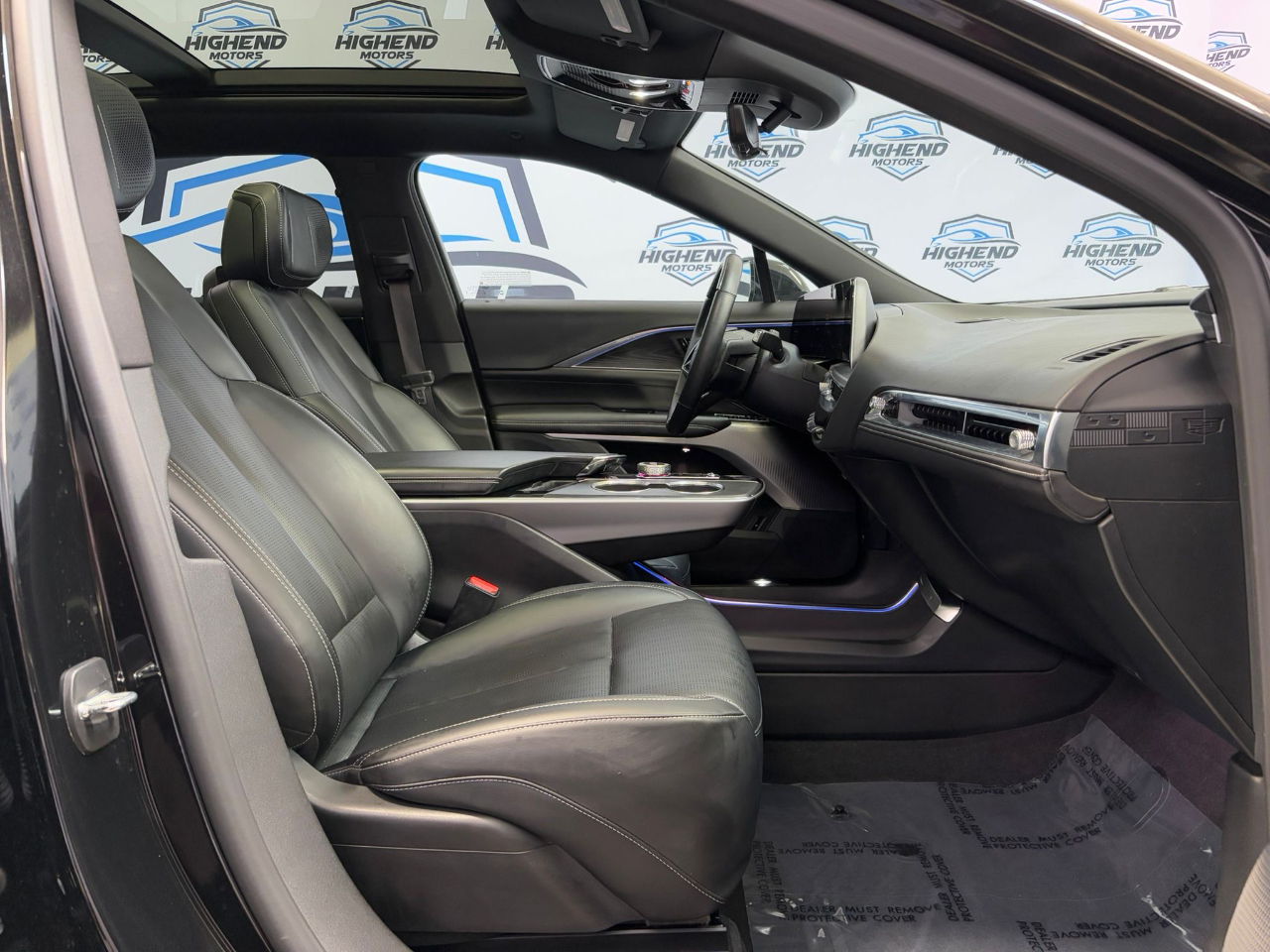 Cadillac Lyriq Lux-3 2024