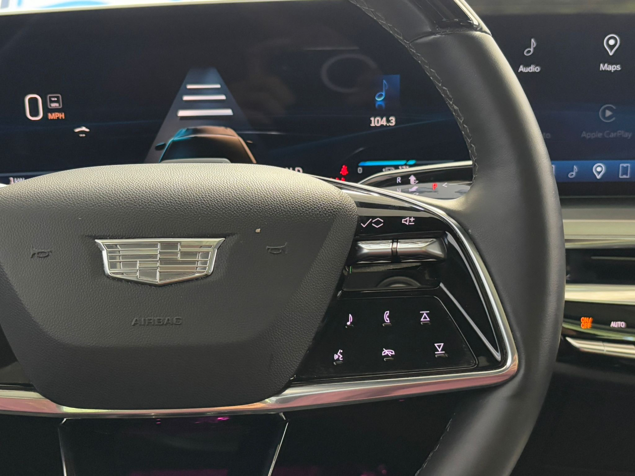Cadillac Lyriq Lux-3 2024