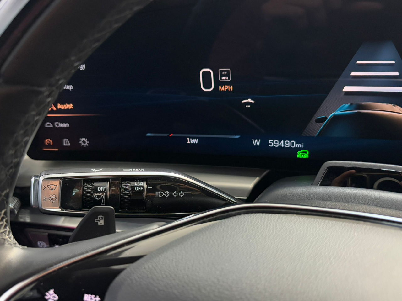 Cadillac Lyriq Lux-3 2024