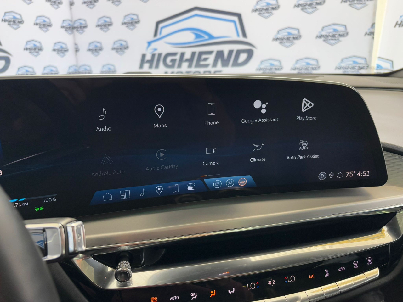 Cadillac Lyriq Lux-3 2024