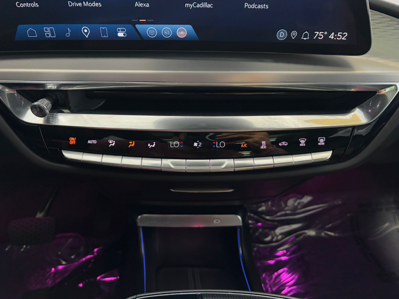 Cadillac Lyriq Lux-3 2024