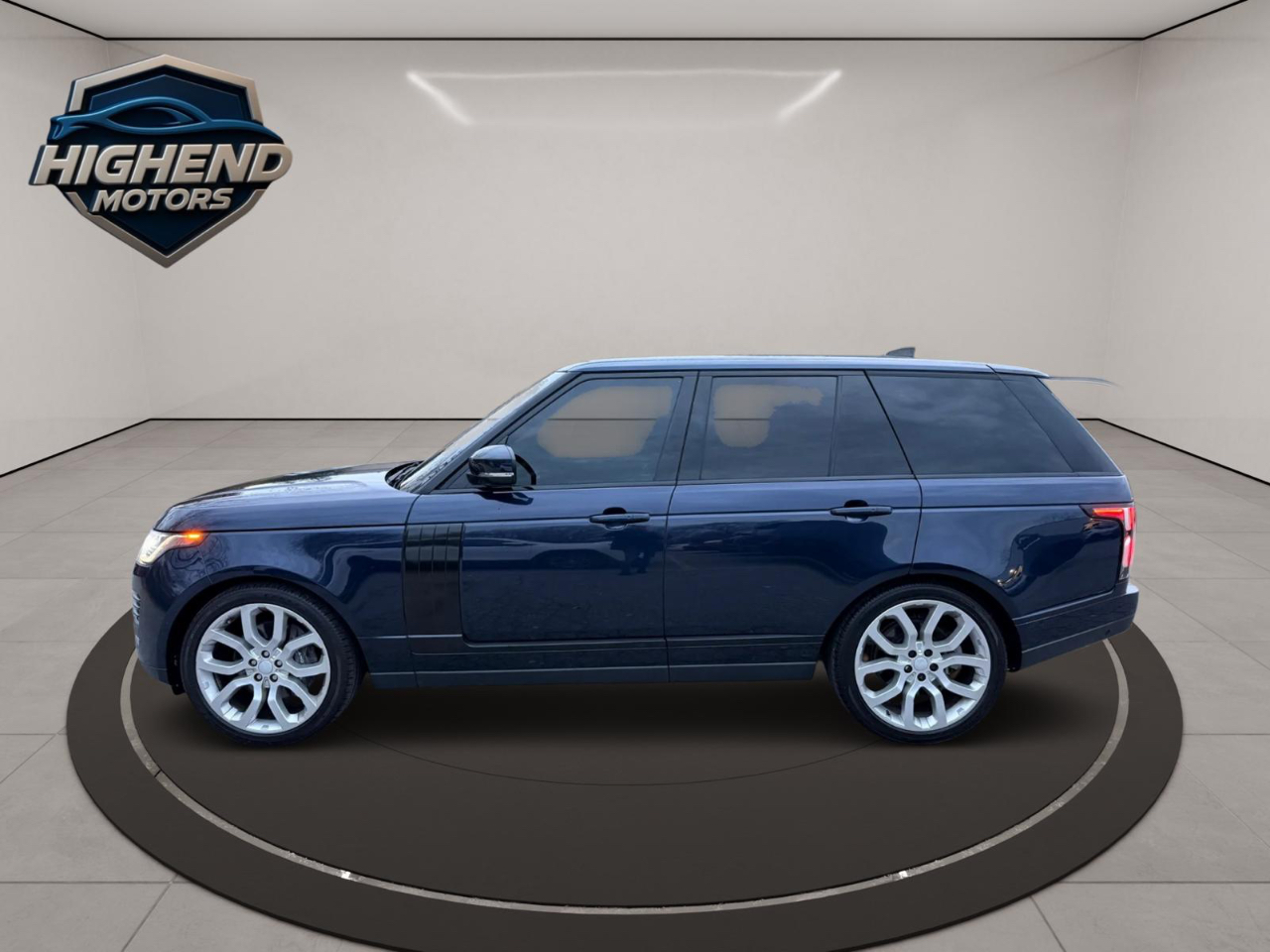 2018 Land Rover Range Rover SuperCharged photo 2