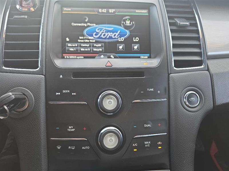 Ford Taurus photo 6