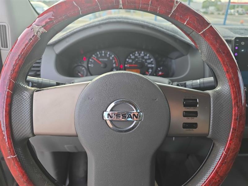 Nissan Frontier photo 4