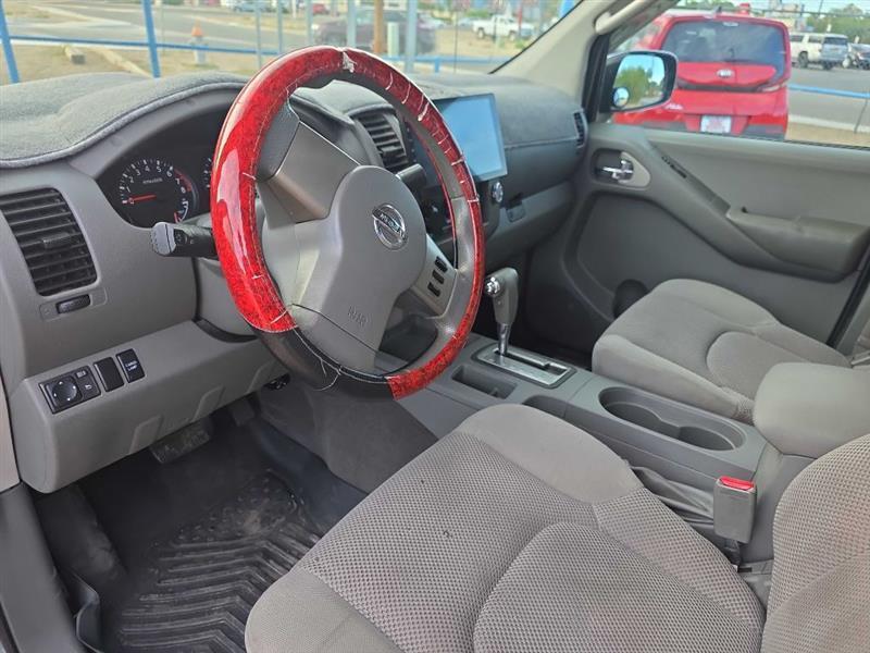 Nissan Frontier photo 10