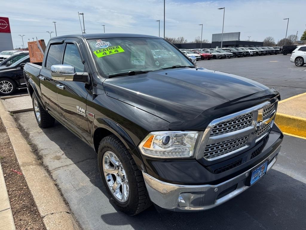 2018 RAM 1500 Laramie Crew Cab SWB 4WD