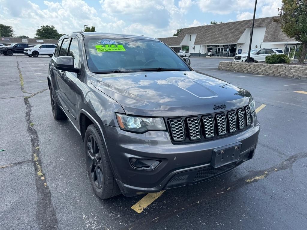 2017 Jeep Grand Cherokee Laredo 4WD
