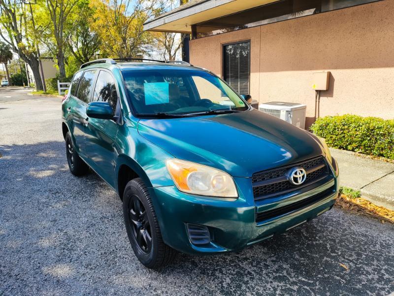 Toyota RAV4 Base I4 2WD 2009