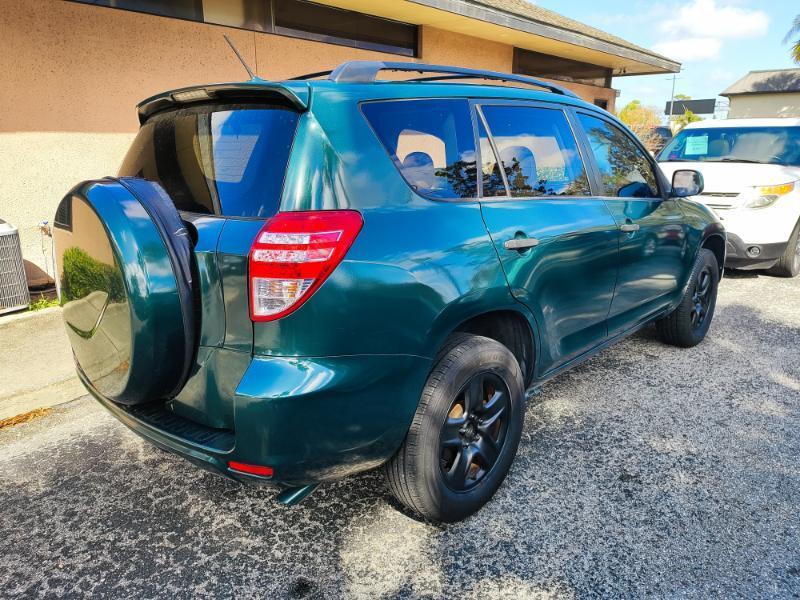 Toyota RAV4 Base I4 2WD 2009