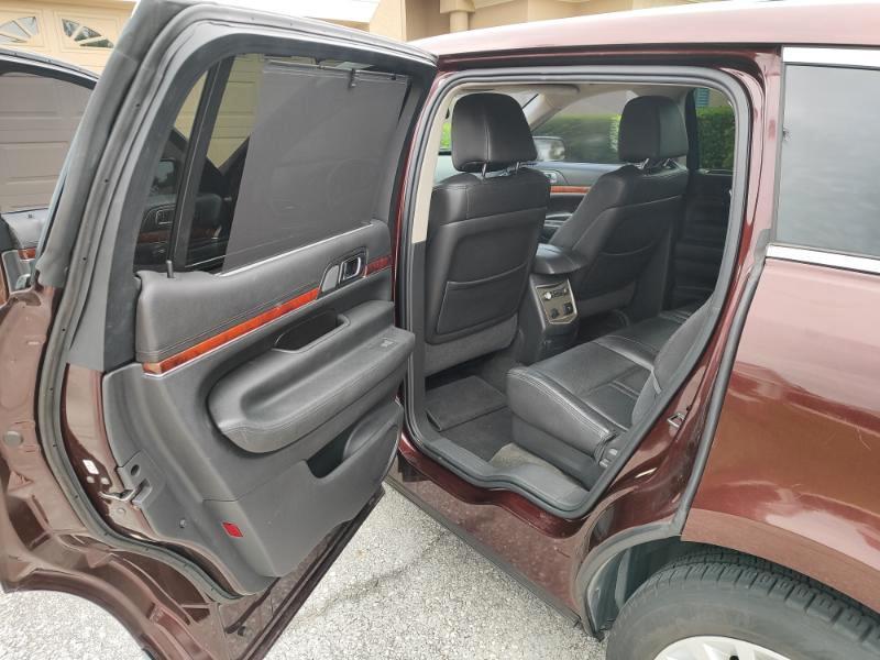 Lincoln MKT FWD 2010