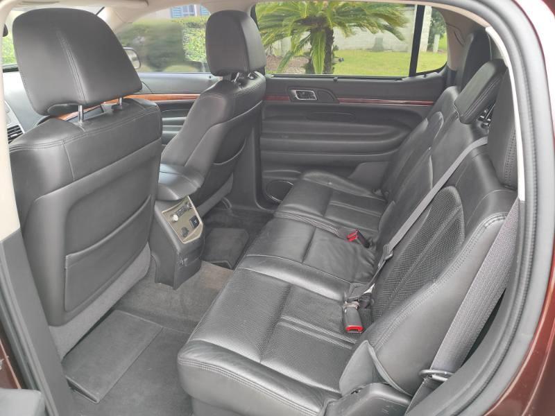 Lincoln MKT FWD 2010
