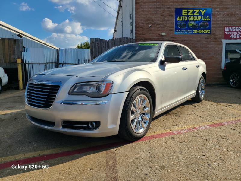 Chrysler 300 Limited RWD 2011 Chrysler 300 Limited RWD 2011
