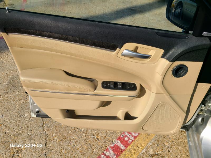 Chrysler 300 Limited RWD 2011 Chrysler 300 Limited RWD 2011