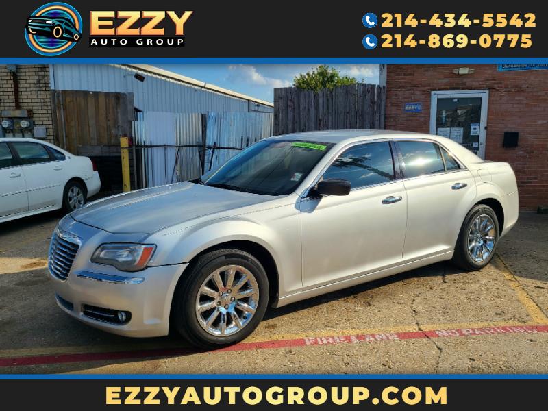 2011 Chrysler 300 Limited RWD