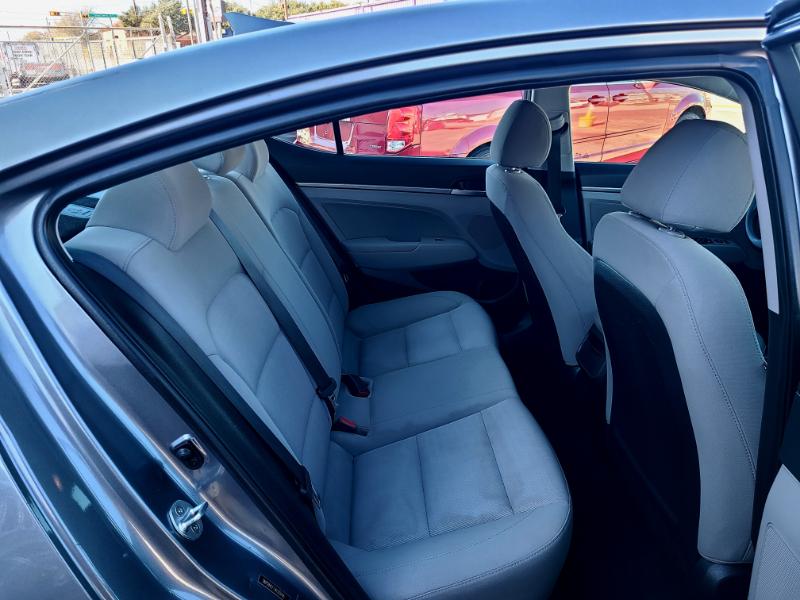 Hyundai Elantra Limited 2018