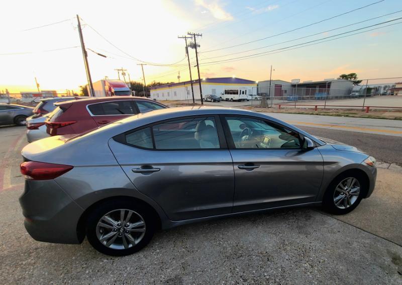 Hyundai Elantra Limited 2018