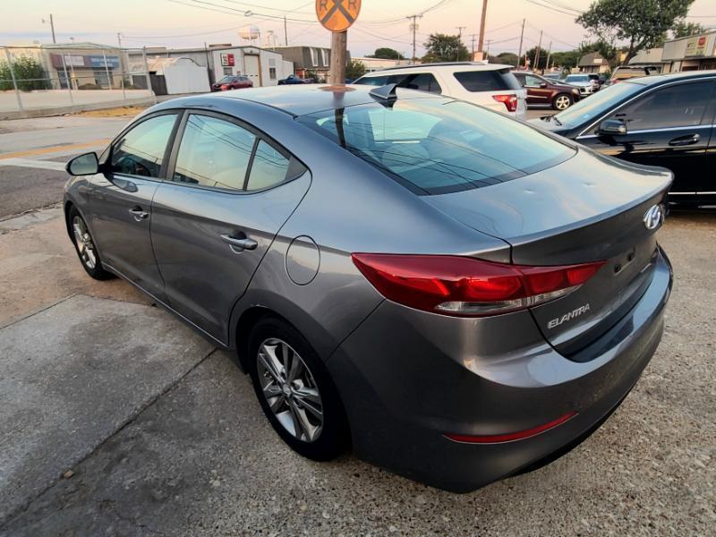 Hyundai Elantra Limited 2018