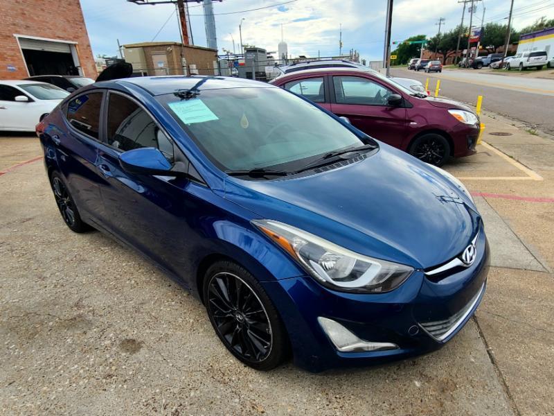 Hyundai Elantra SE 6AT 2016