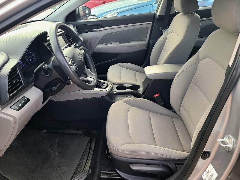 Hyundai Elantra SEL 2020