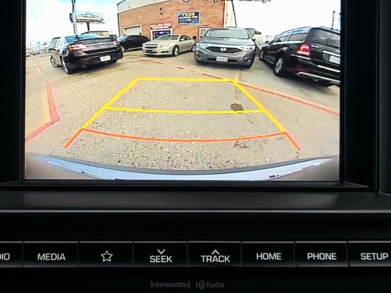 Hyundai Elantra SEL 2020