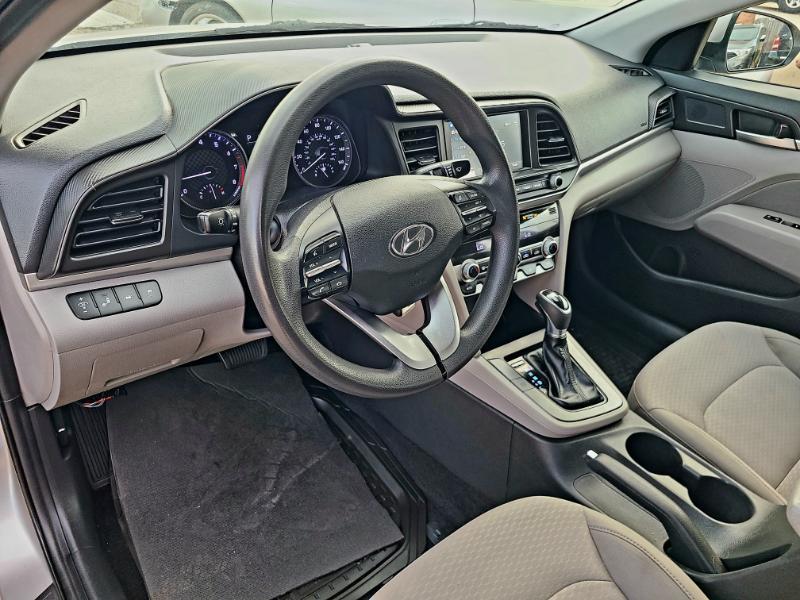 Hyundai Elantra SEL 2020
