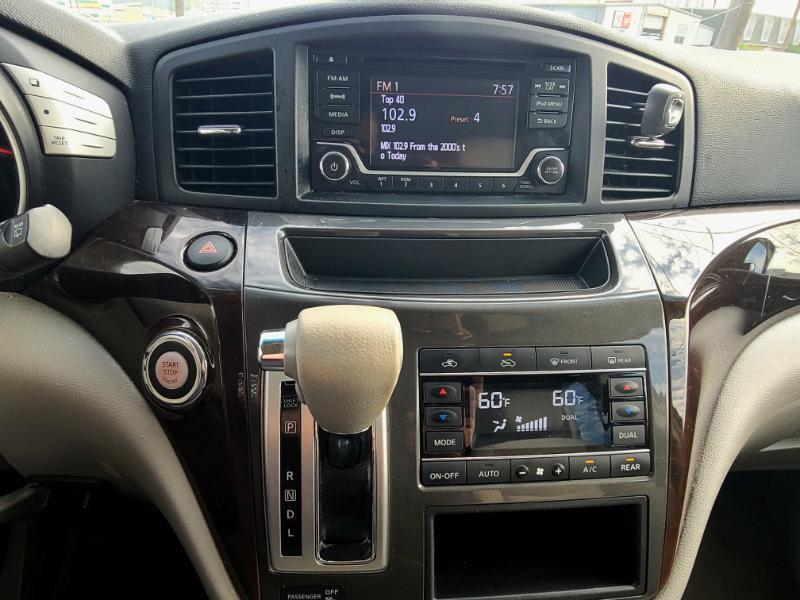 Nissan Quest SV 2017