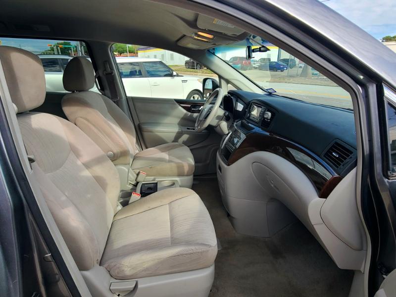 Nissan Quest SV 2017