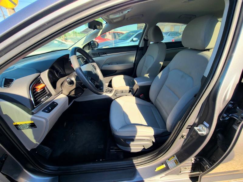 Hyundai Elantra SEL 2018