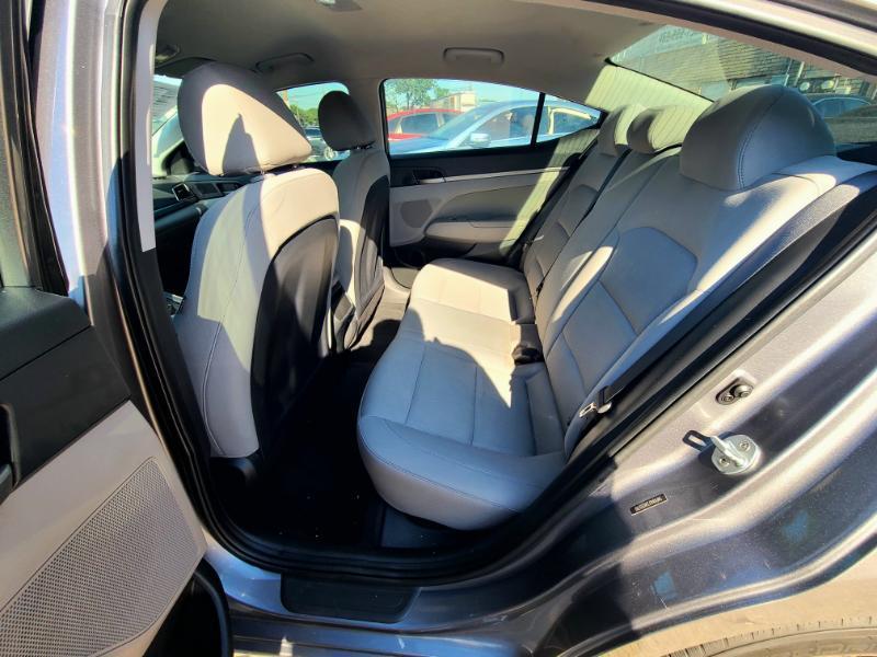 Hyundai Elantra SEL 2018