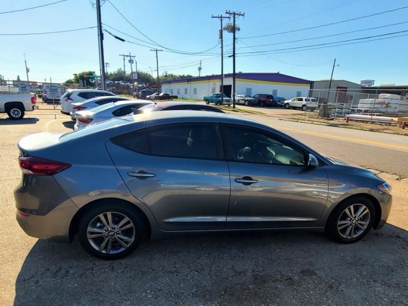 Hyundai Elantra SEL 2018