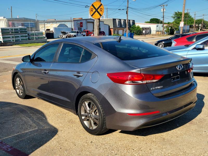 Hyundai Elantra SEL 2018