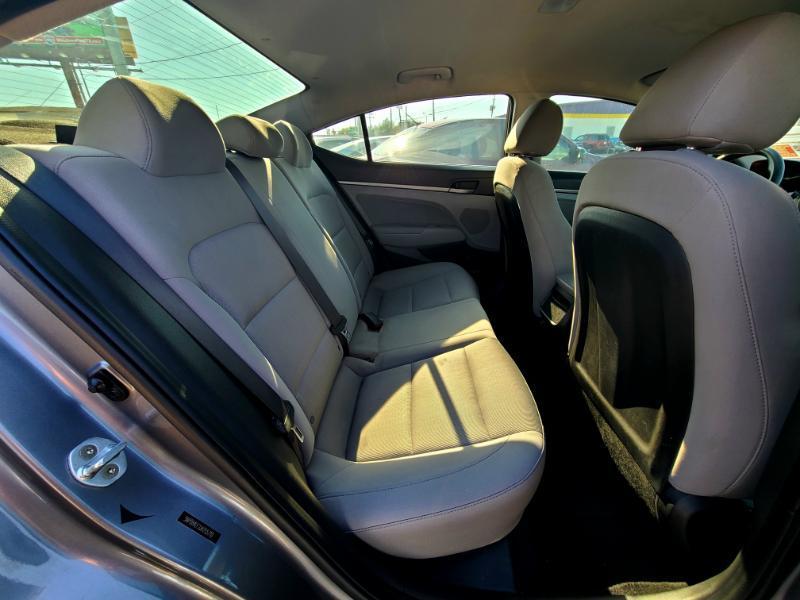 Hyundai Elantra SEL 2018