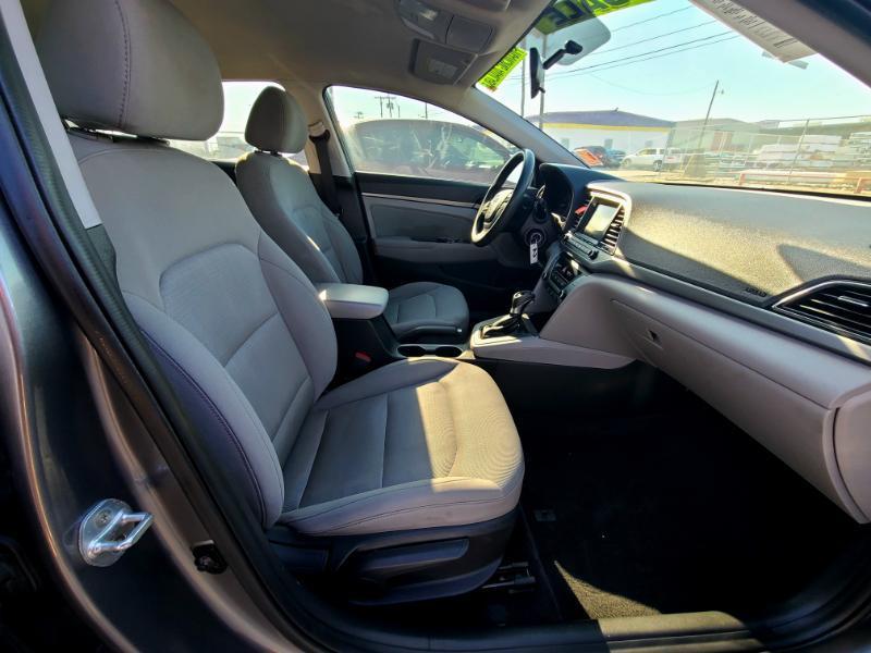 Hyundai Elantra SEL 2018