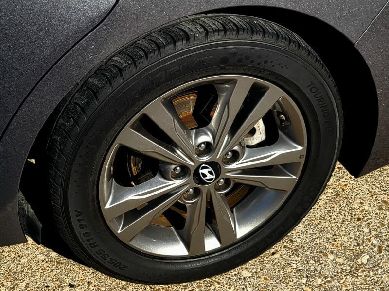 Hyundai Elantra SEL 2018