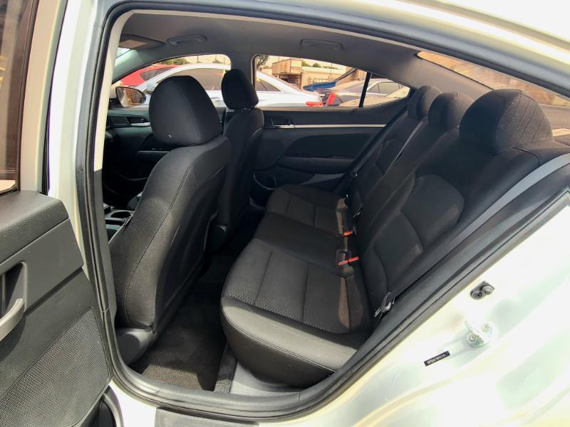 Hyundai Elantra SEL 2019