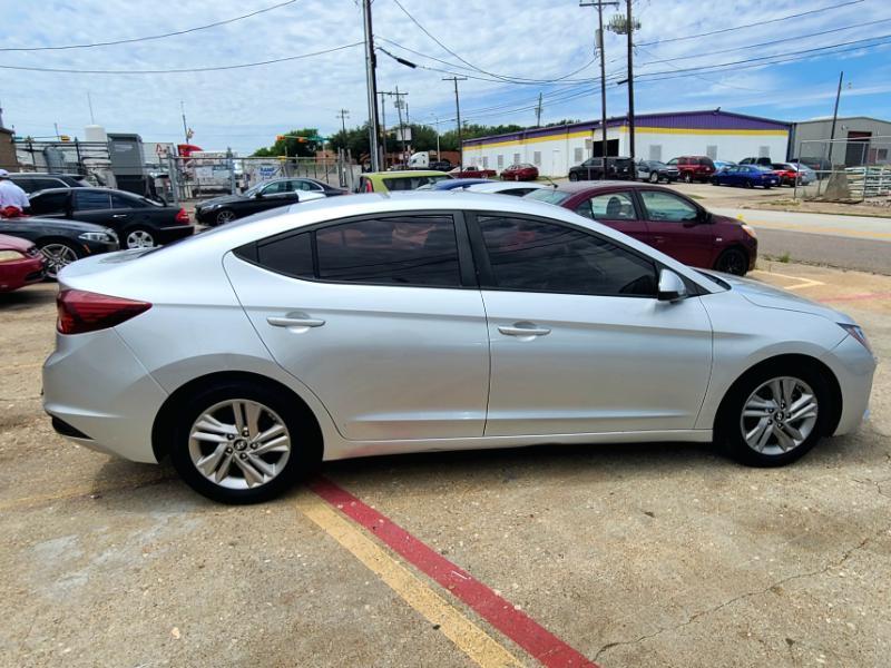 Hyundai Elantra SEL 2019