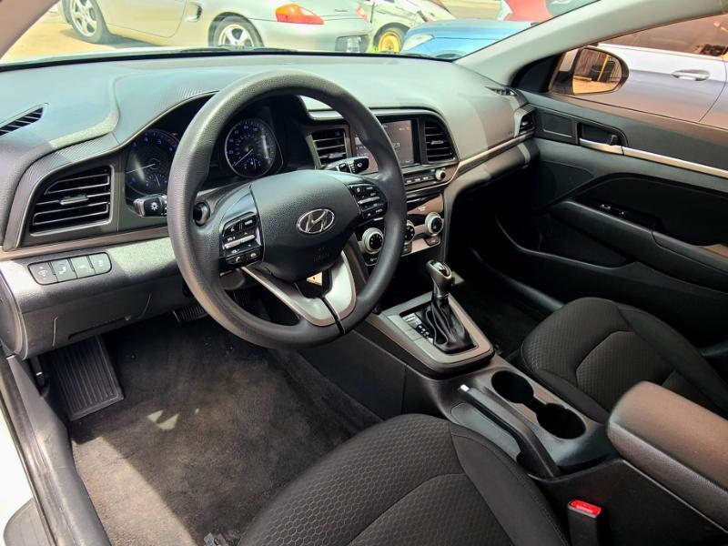 Hyundai Elantra SEL 2019