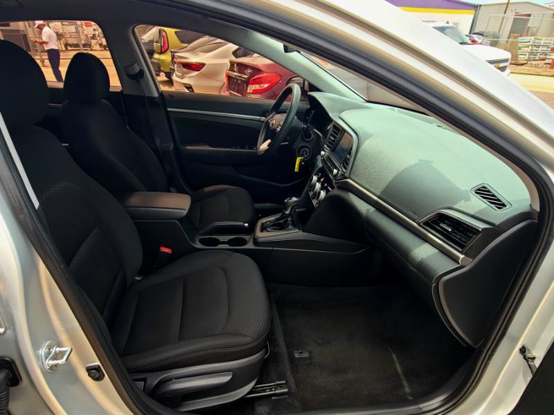 Hyundai Elantra SEL 2019