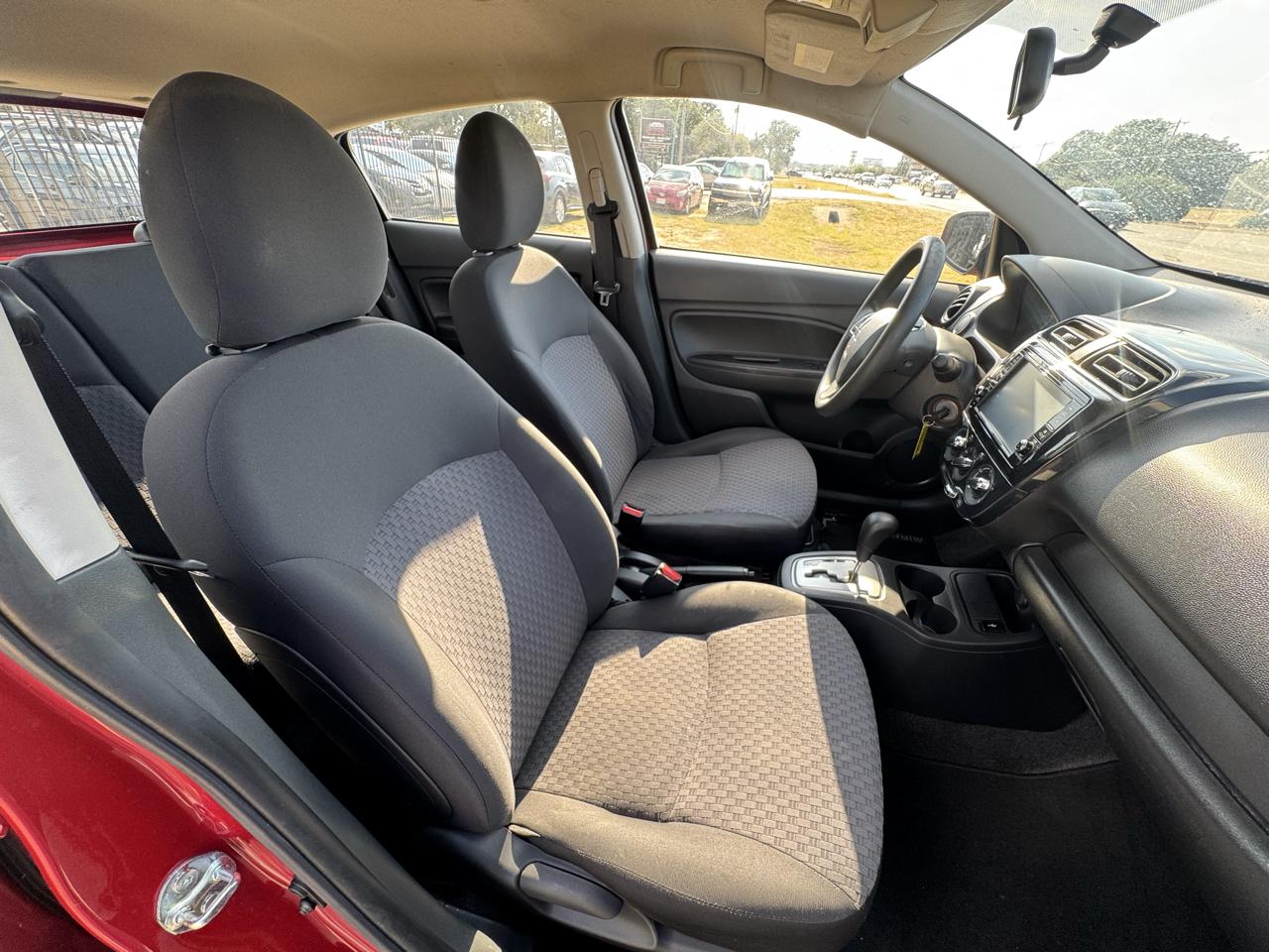 Mitsubishi Mirage Base 2019