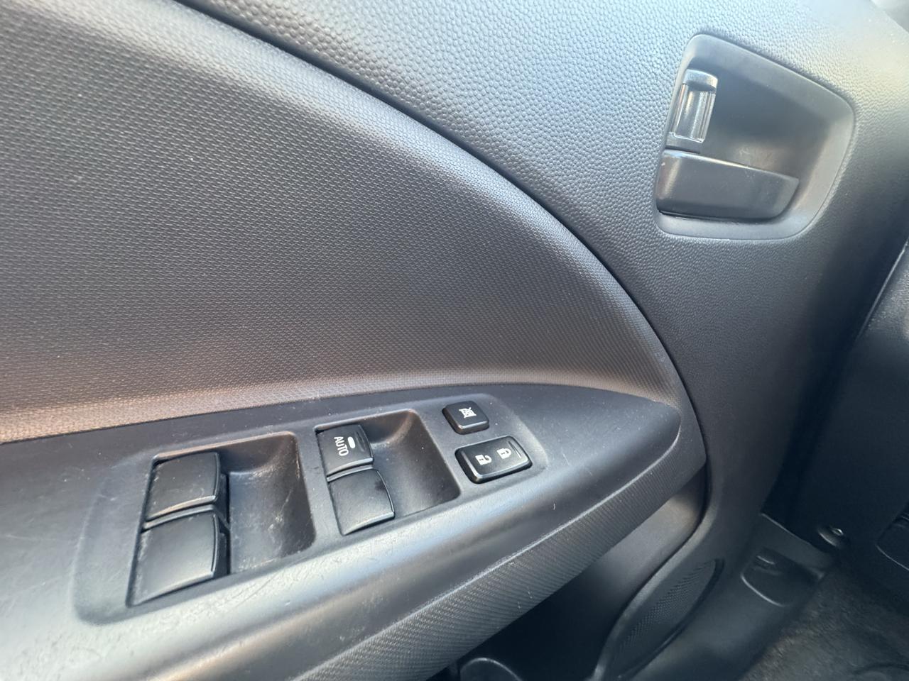 Mitsubishi Mirage Base 2019