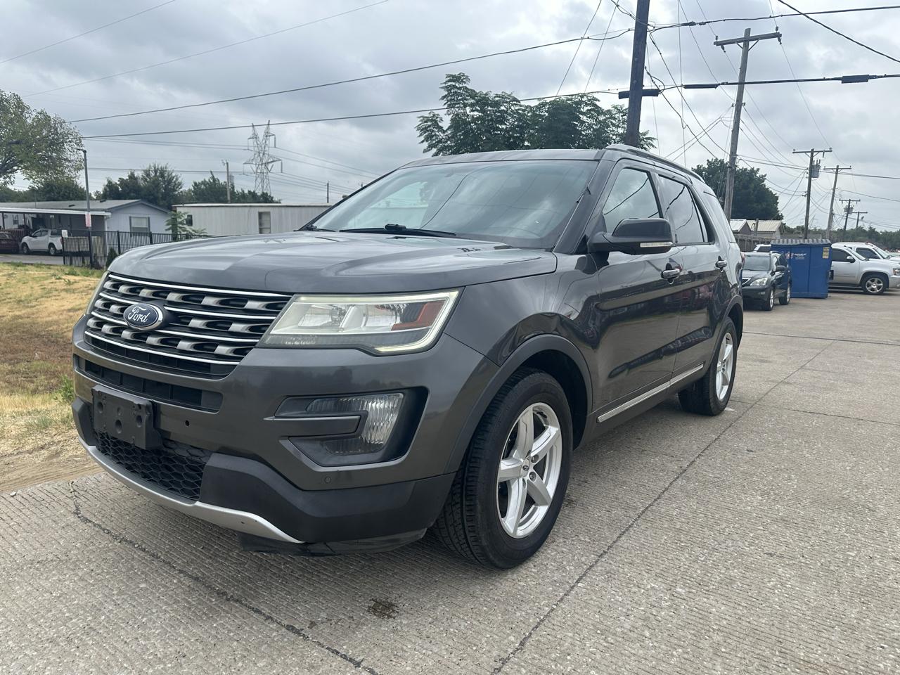Ford Explorer XLT FWD 2016