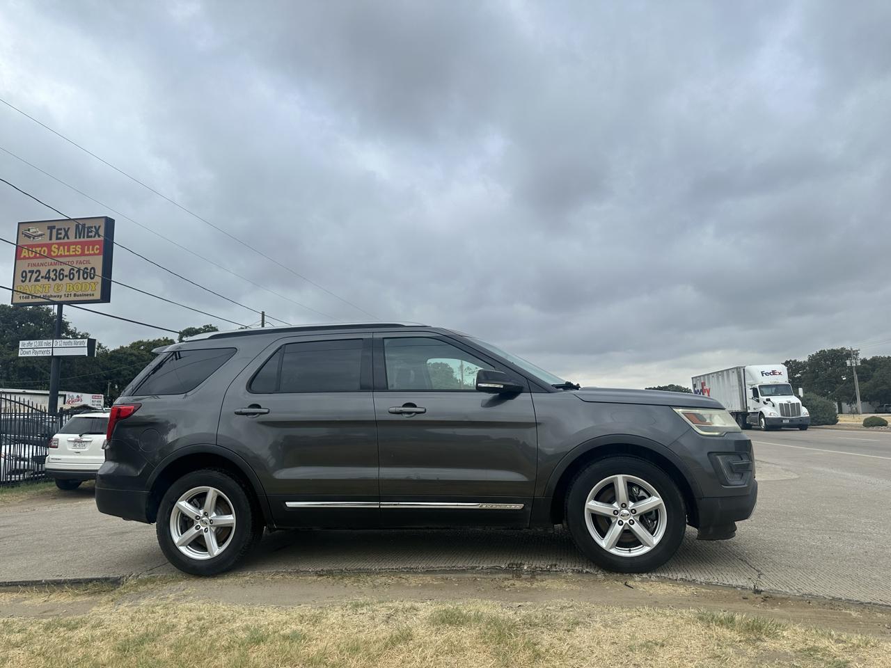 Ford Explorer XLT FWD 2016