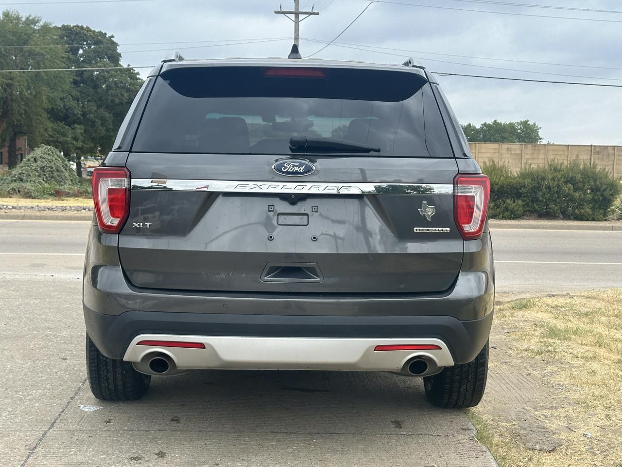 Ford Explorer XLT FWD 2016